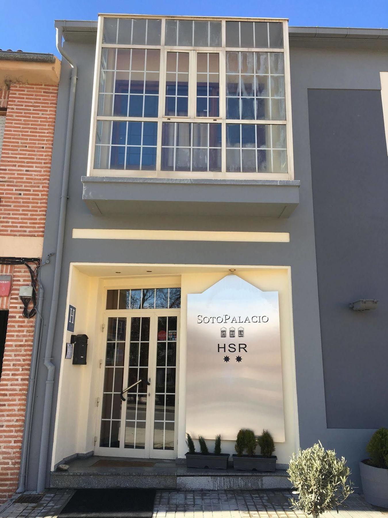 Sotopalacio HSR Madrona Luaran gambar