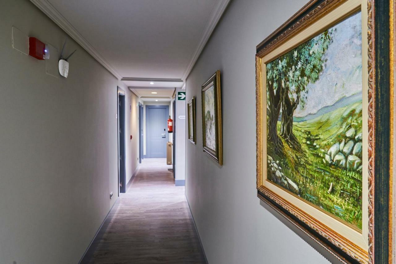 Sotopalacio HSR Madrona Luaran gambar