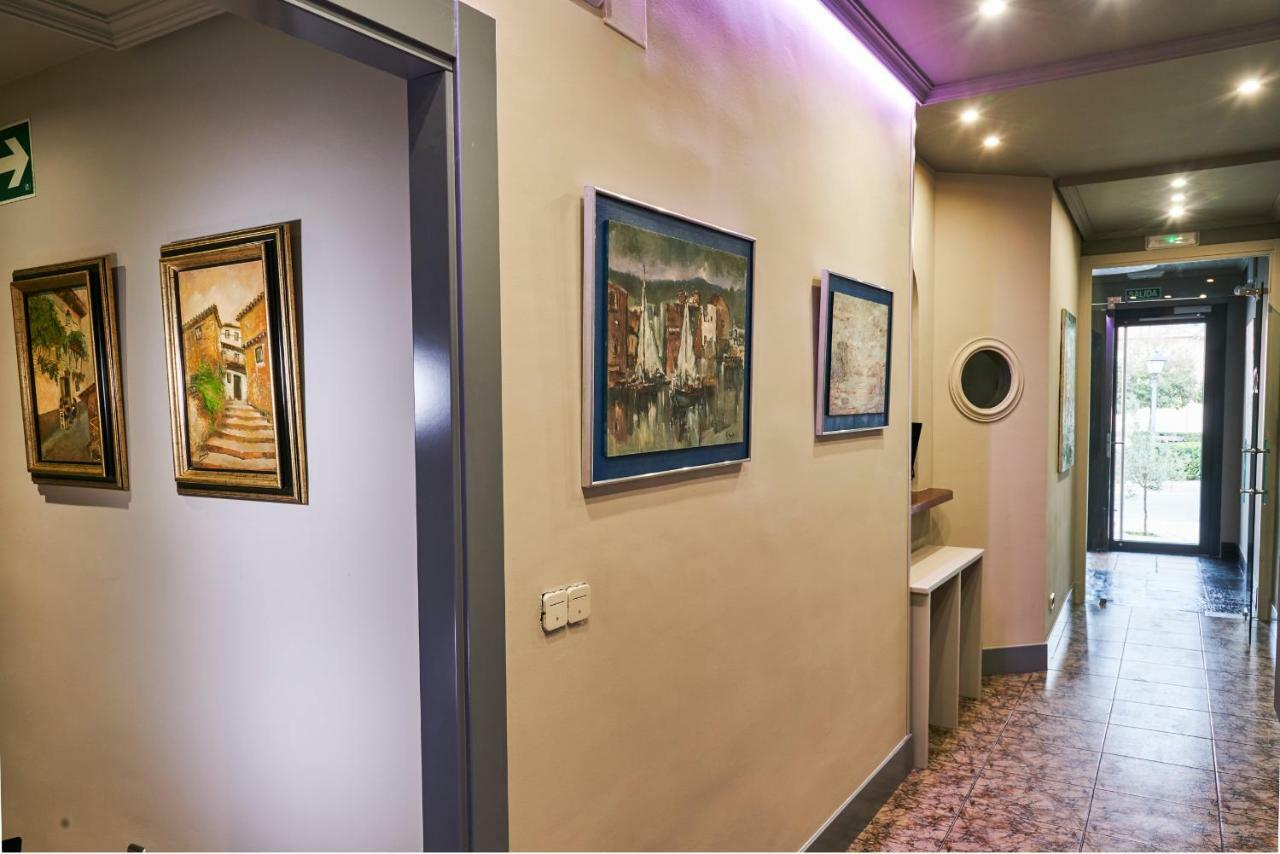 Sotopalacio HSR Madrona Luaran gambar